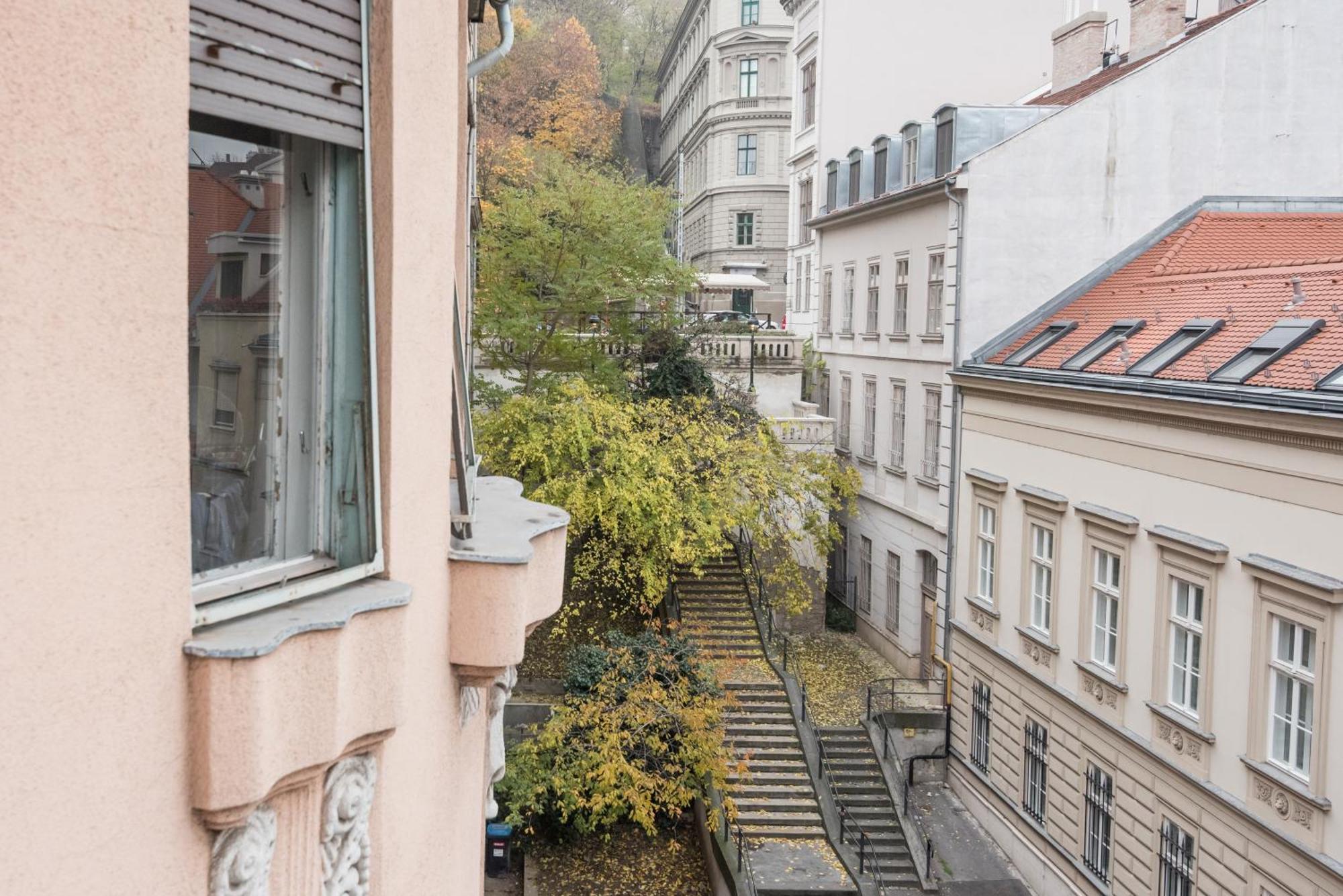 Apartment Newsunny At The Budacastle